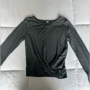 ALO Yoga Long Sleeve Top
